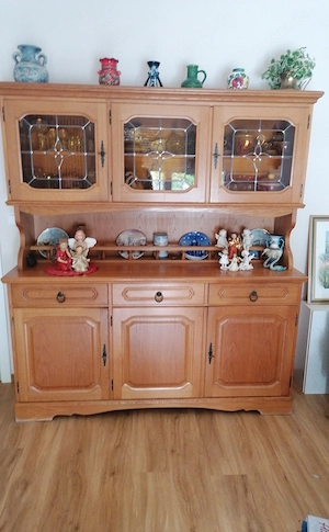  Gepflegtes Küchenbuffet