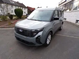 Ford Tourneo Courier Bild 3