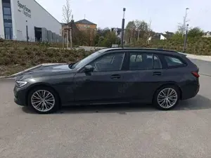 BMW 320 320d Touring Aut. Advantage