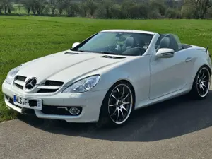 Mercedes-Benz SLK 350 SLK 350 7G-TRONIC Sport Bild 4
