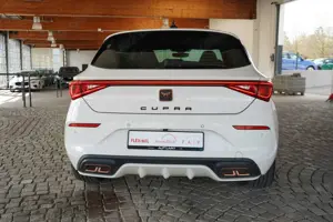 CUPRA Leon 1.4 TSI e-Hybrid DSG LED Navi ACC Kamera Bild 5