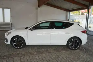 CUPRA Leon 1.4 TSI e-Hybrid DSG LED Navi ACC Kamera Bild 3