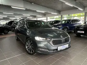 Skoda Octavia 2.0 TDI Combi Style AHK+Pano+HuD+HOD