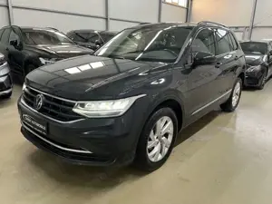 Volkswagen Tiguan Life 4Motion LED NAVI AHK DAB Einparkhilf