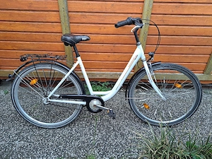 28 Zoll Fahrrad   Citybike mit 3 Gängen   guter Zustand