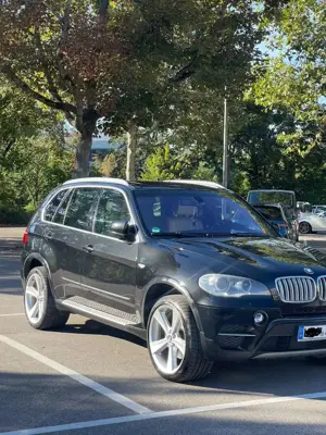 BMW X5 xDrive40d Bild 2