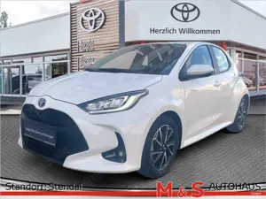 Toyota Yaris 1.5 Hybrid Team Deutschland SHZ ACC LED