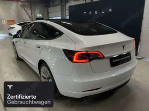 Tesla Model 3 Bild 5