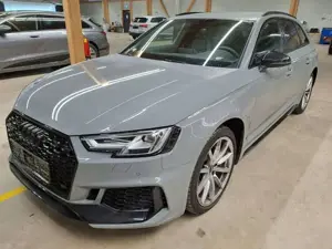 Audi RS4 Avant quattro 2.9 V6 TFSI AHK SITZHZ LED
