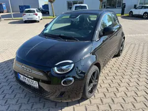 Fiat 500e 500e Action