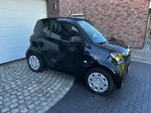 smart forTwo smart fortwo coupe EQ Bild 2