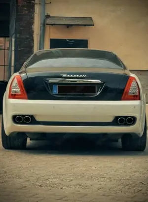 Maserati Quattroporte Luxury  4Door-Ferrari Bild 3