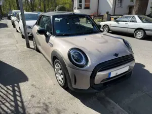 MINI Cooper Cabrio MINI CABRIO Essential Trim