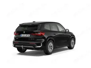 BMW iX1 xDrive 30 AD AHK-klappbar AHK Navi Digitales Cockp Bild 4