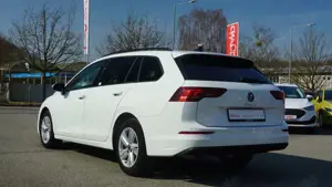 Volkswagen Golf VIII Variant eTSI Life LED ACC Spurhalte Bild 3