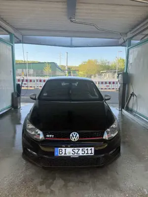 Volkswagen Polo GTI 1.8 TSI (Blue Motion Technology) Bild 1