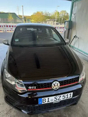 Volkswagen Polo GTI 1.8 TSI (Blue Motion Technology) Bild 4