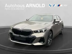 BMW 520 d xDrive Limousine M Sportpaket Head-Up Harman Kar