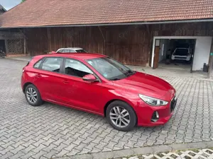 Hyundai i30 Trend Automatik | Navi | Apple Car Play | Sitzh.