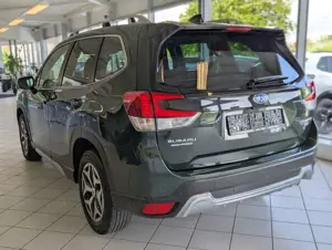 Subaru Forester 2.0ie Hybrid Platinum Pano Leder VOLL Bild 5