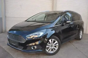 Ford S-Max 2,0 Titanium LED*NAVI*KAM*AHK*8 Gang Aut.