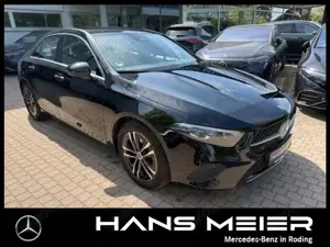 Mercedes-Benz A 180 A 180 Limousine Progressive/Navi/Distronic/Autom