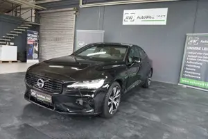 Volvo S60 Lim. R Design T8 AWD*StdHzg*PANO*HuD*4xSHZ* Bild 3