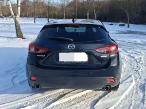 Mazda 3 3 SKYACTIV-D 150 Sports-Line Bild 2