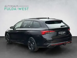 Skoda Octavia Combi RS 2.0TSI Matrix AHK Pano 5JGarant Bild 4