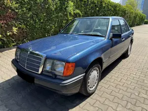 Mercedes-Benz E 300 300 E Limousine Leder el sitze Schiebedach H Kenn