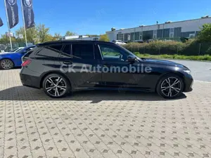 BMW 320 d Touring M-Sport Facelift/Shadow-Line/Navi Bild 4