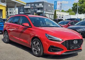 Hyundai i30 1.5 T-GDI Hybrid DCT