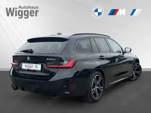 BMW 330 Bild 3