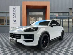 Porsche Cayenne Coupe GTS Leichtbau · Sportp· Burmester