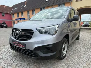 Opel Combo E 1.5 CDTI Cargo Edition Klima PDC 1.Hand