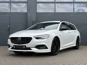 Opel Insignia 2.0 CDTI*DPF NEU*OPC*AHK*HUD*LED*Leder*