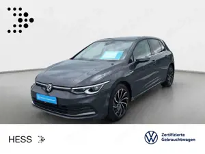Volkswagen Golf VIII 1.5 eTSI DSG STYLE*IQ.LIGHT*PANO*KAMER