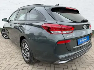 Hyundai i30 Autom. 150 PS*LED*RFK*Navi*Tempomat*Sitzhzg* Bild 5