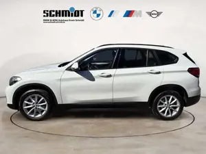 BMW X1 sDrive18i Advantage + GARANTIE Bild 3