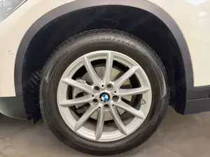 BMW X1 sDrive18i Advantage + GARANTIE Bild 2