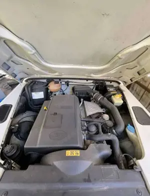 Land Rover Defender Bild 2