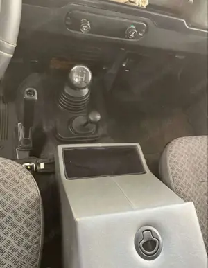 Land Rover Defender Bild 4