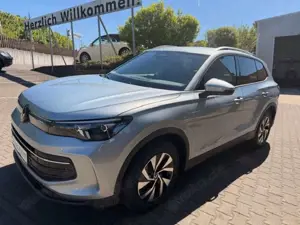Volkswagen Tiguan 1.5 eTSI DSG Life *el.Heckkappe*Navigation vorbere