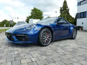 Porsche 992 /911 4S Cabrio 1.Hd. Sportabgas/Design kreide