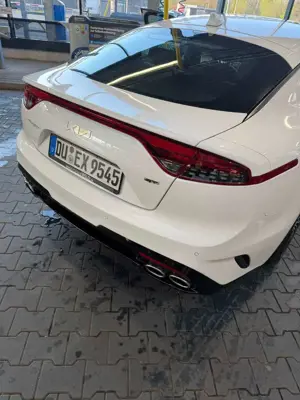 Kia Stinger Stinger 3.3 T-GDI AWD OPF GT Bild 4
