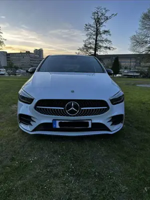 Mercedes-Benz B 220 d 4Matic 8G-DCT AMG Line