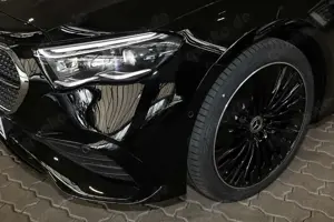 Mercedes-Benz E 220 d 4M T-Modell AMG MBUX+360°+DIG-LED+Pano+ Bild 3