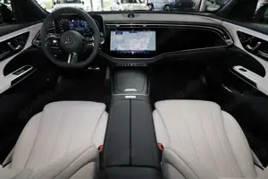 Mercedes-Benz E 220 d 4M T-Modell AMG MBUX+360°+DIG-LED+Pano+ Bild 5