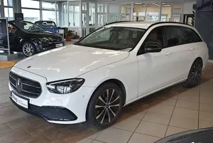 Mercedes-Benz E 300 e T 9G-TRONIC Exclusive