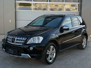 Mercedes-Benz ML 450 ML 450 CDI 7G Tronic / AMG Sportpaket / AHK / ATM